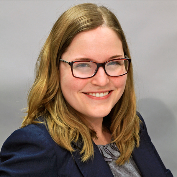 Amy Lindgren Head Shot