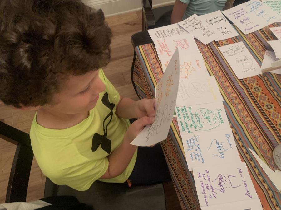Student with neuroscience flash cards